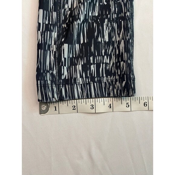 Nike Dri Fit Womens XS Leggings Heathered Capri Black White High Rise Athletic - Picture 2 of 10
